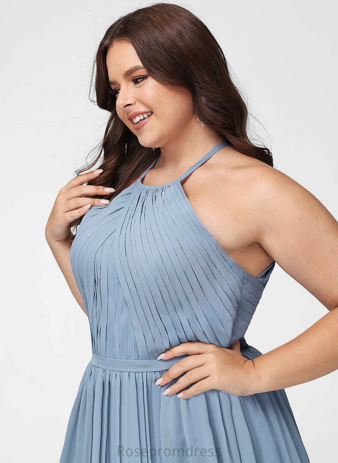 Neckline Fabric Length A-line Silhouette Straps&Sleeves Scoop Knee-Length Sasha Sleeveless Natural Waist V-Neck Bridesmaid Dresses
