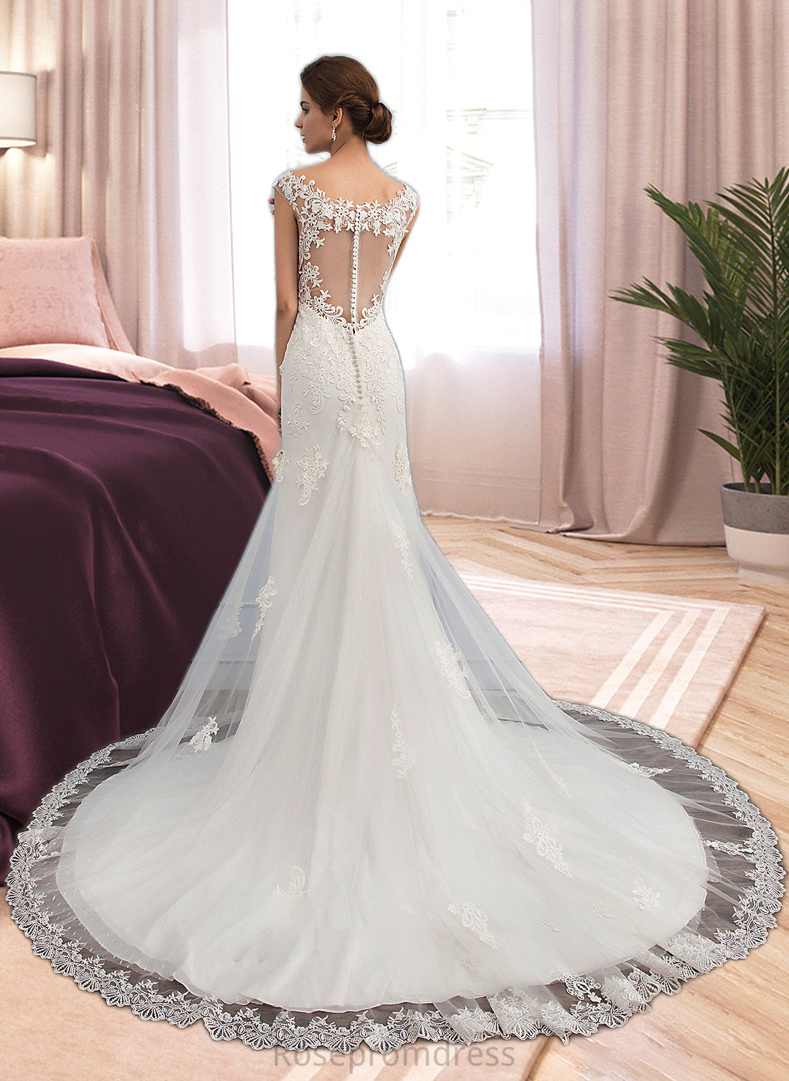 Lilly Trumpet/Mermaid V-neck Court Train Tulle Wedding Dress SRSP0013758
