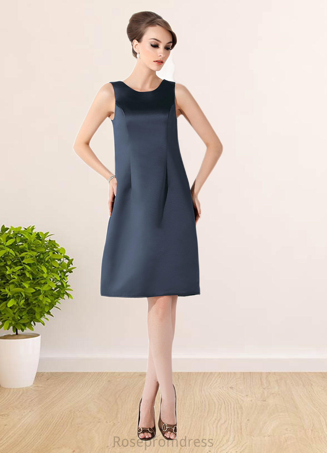 Michaelia Sheath/Column Scoop Neck Knee-Length Satin Mother of the Bride Dress SRS126P0014812