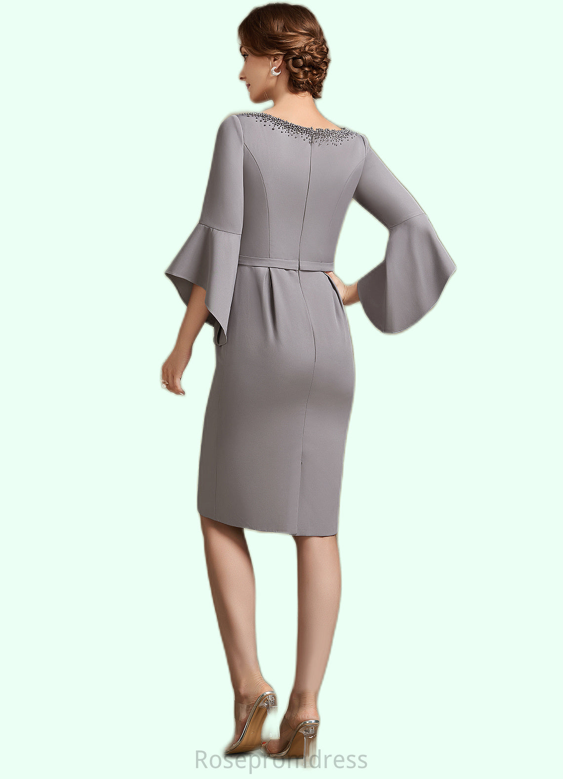 Alice Sheath/Column V-neck Knee-Length Stretch Crepe Mother of the Bride Dress With Beading SRS126P0014928