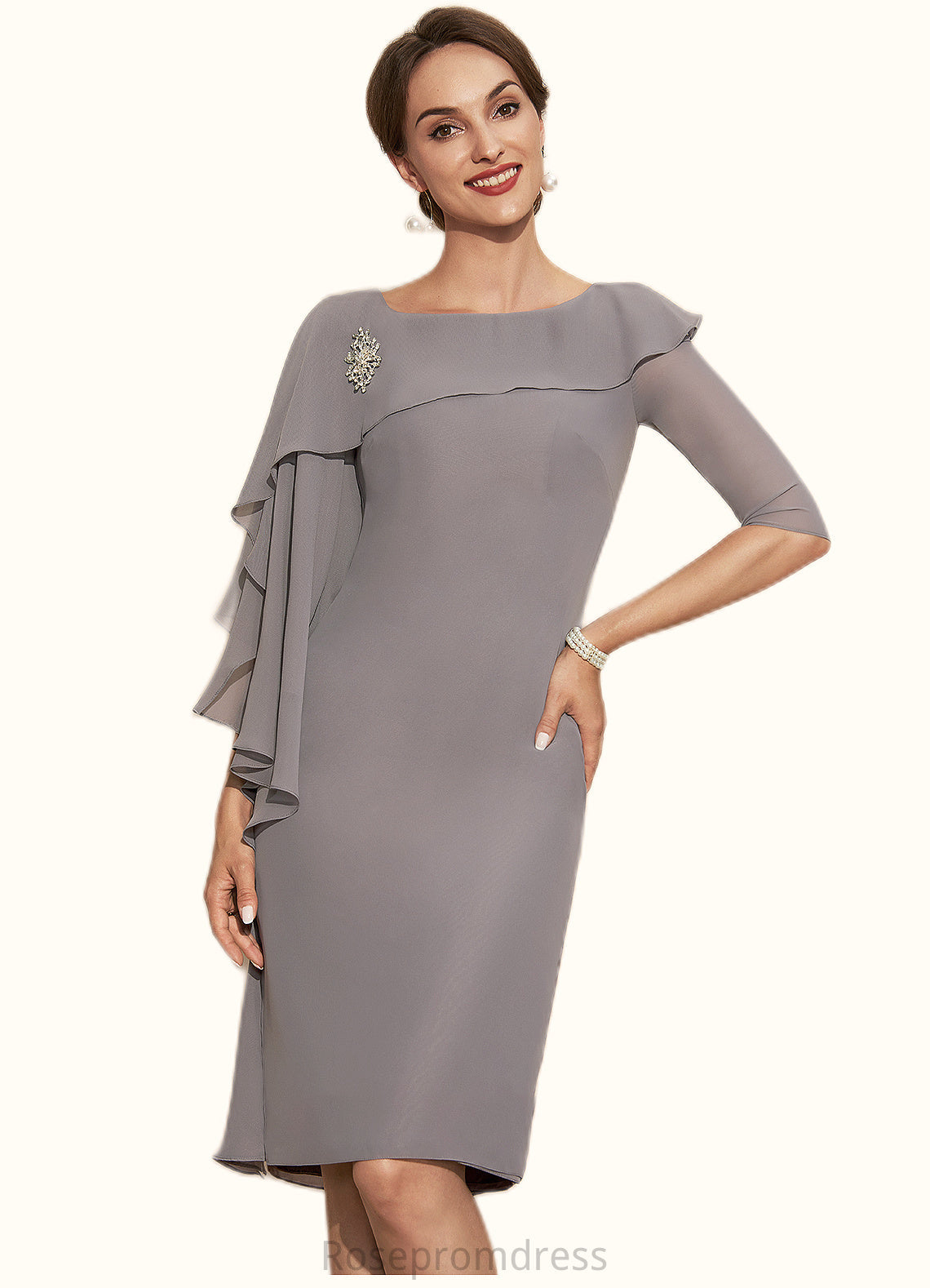 Rihanna Sheath/Column Scoop Neck Knee-Length Chiffon Mother of the Bride Dress With Crystal Brooch Cascading Ruffles SRS126P0014943