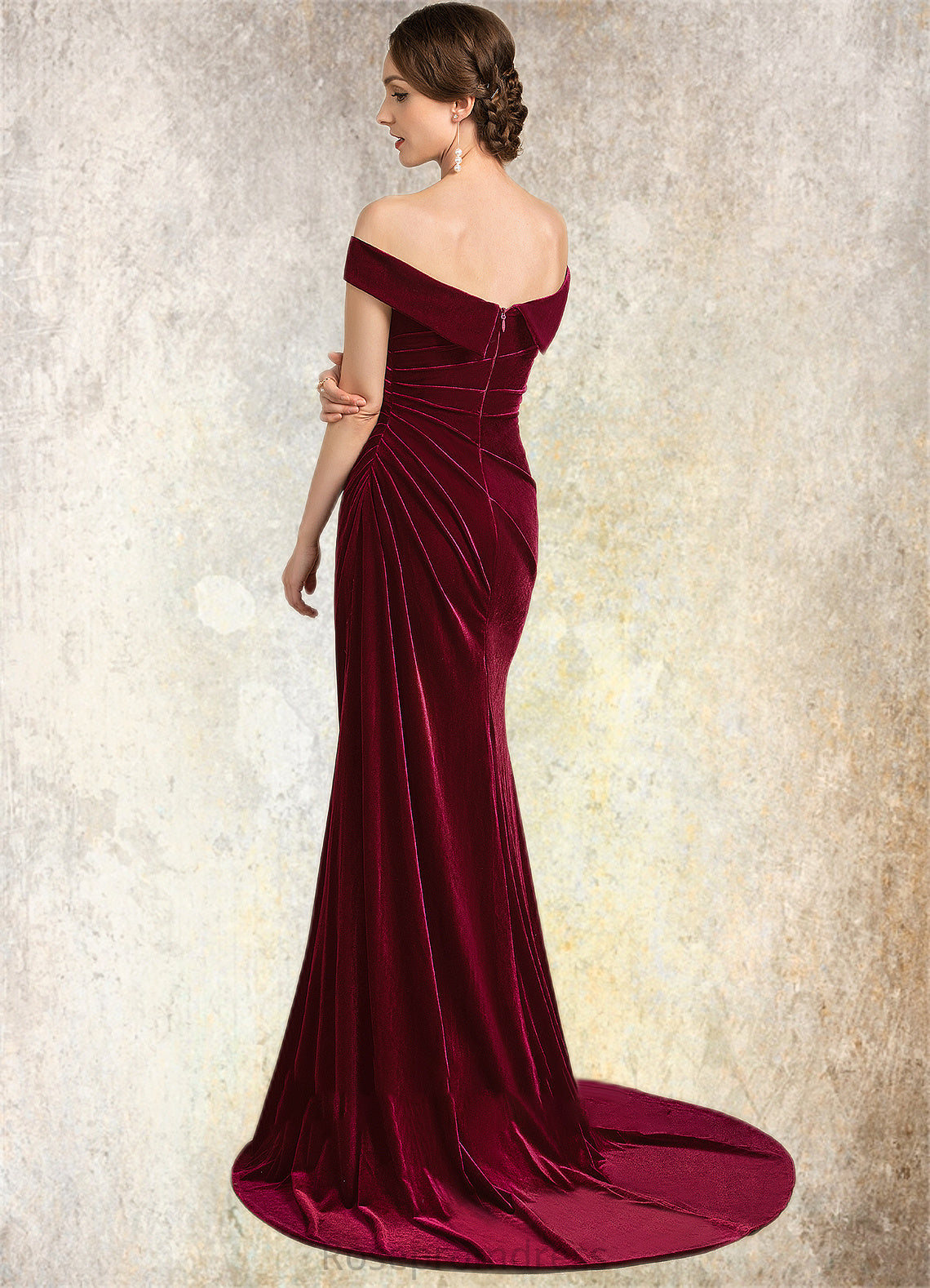 Lindsey Trumpet/Mermaid Off-the-Shoulder Sweep Train Velvet Mother of the Bride Dress With Ruffle SRS126P0014988
