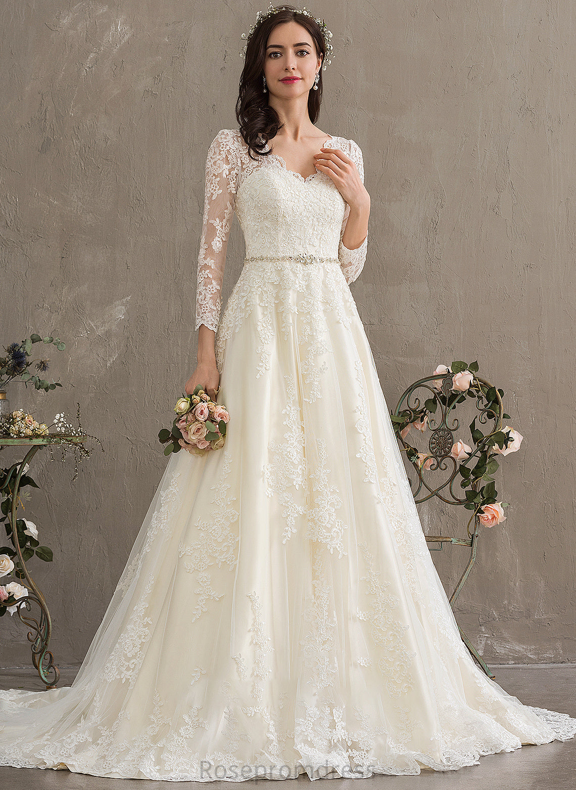 Beading Chapel Train Ball-Gown/Princess With Wedding Tulle Dress Makayla V-neck Sequins Wedding Dresses