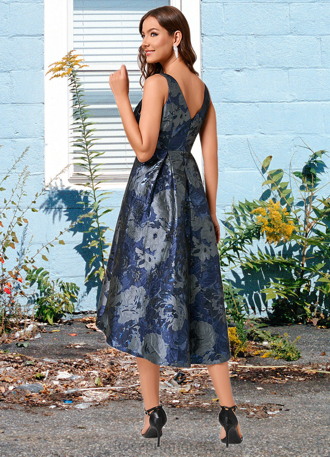 Isabela A-line V-Neck Asymmetrical Jacquard Cocktail Dress With Flower SRSP0022321