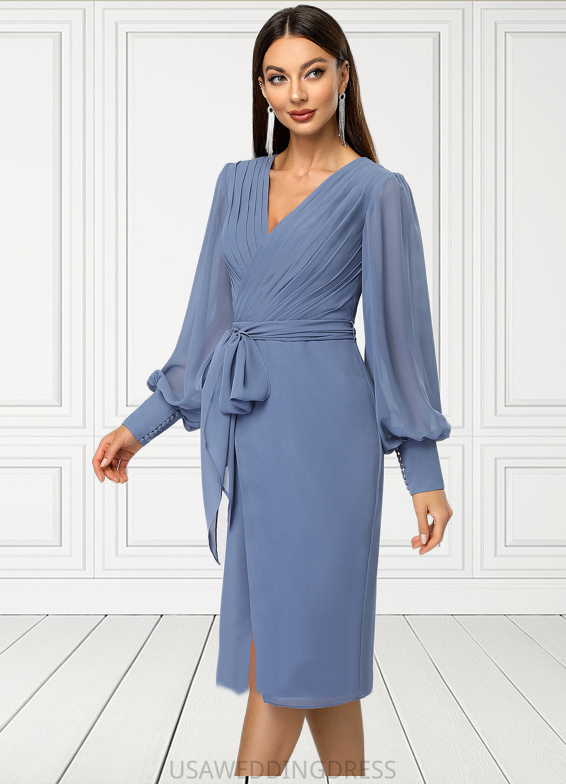 Beatrice Sheath/Column V-Neck Knee-Length Chiffon Cocktail Dress With Bow Pleated DSP0022484