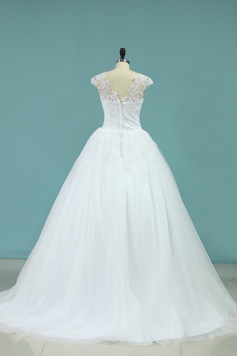2024 Straps Wedding Dresses Ball Gown Tulle With Applique Chapel Train