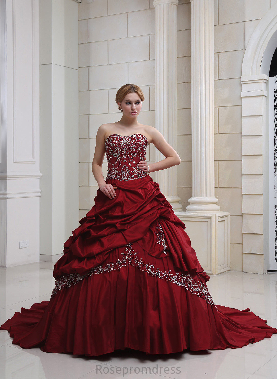 Embroidered Ball-Gown/Princess Royal Train Ruffle Dress Taffeta Susanna Sweetheart Wedding Dresses With Wedding Beading