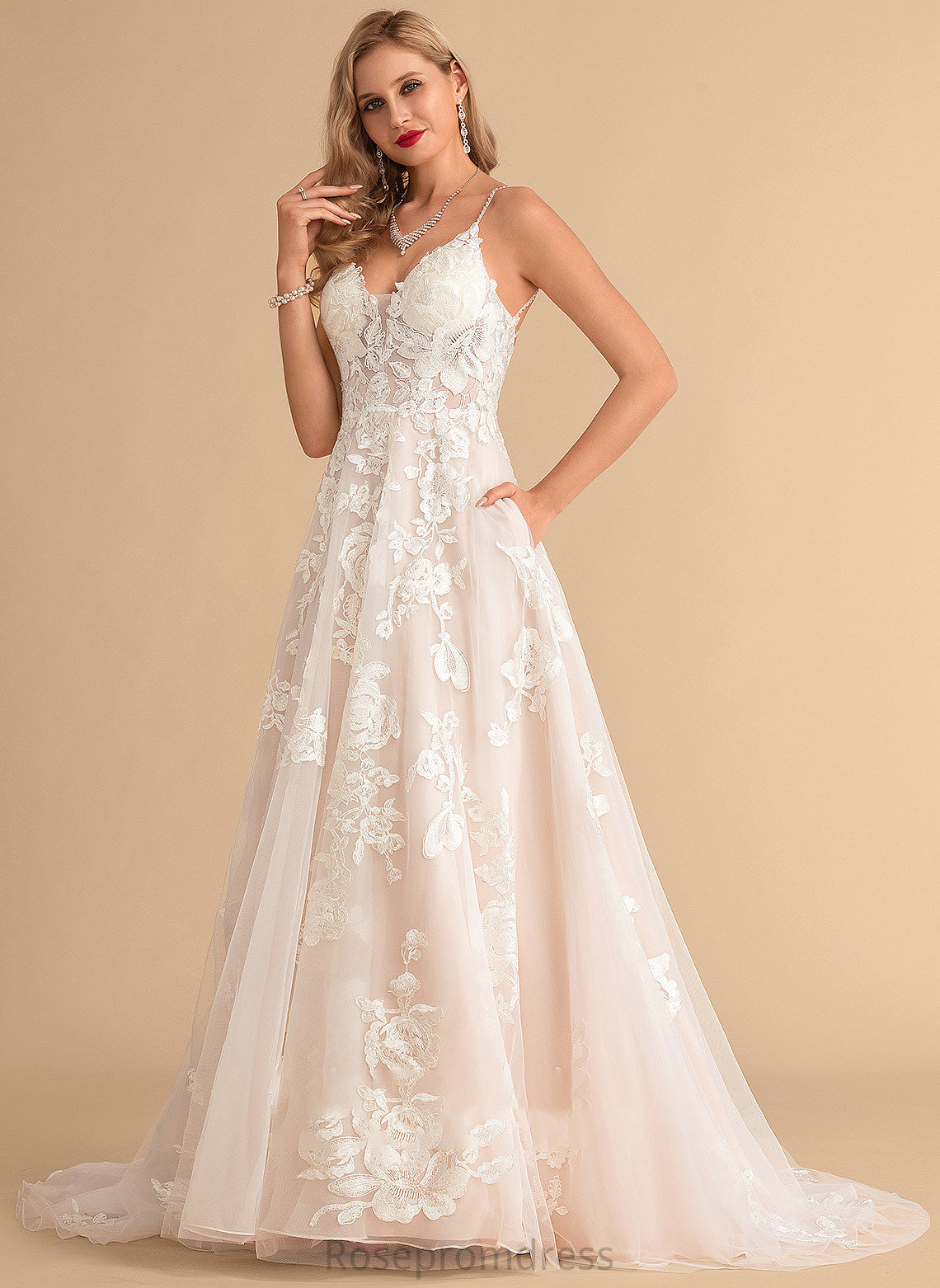 Ball-Gown/Princess Train Court Lily With Wedding Dresses Dress Tulle Pockets Lace Beading V-neck Wedding