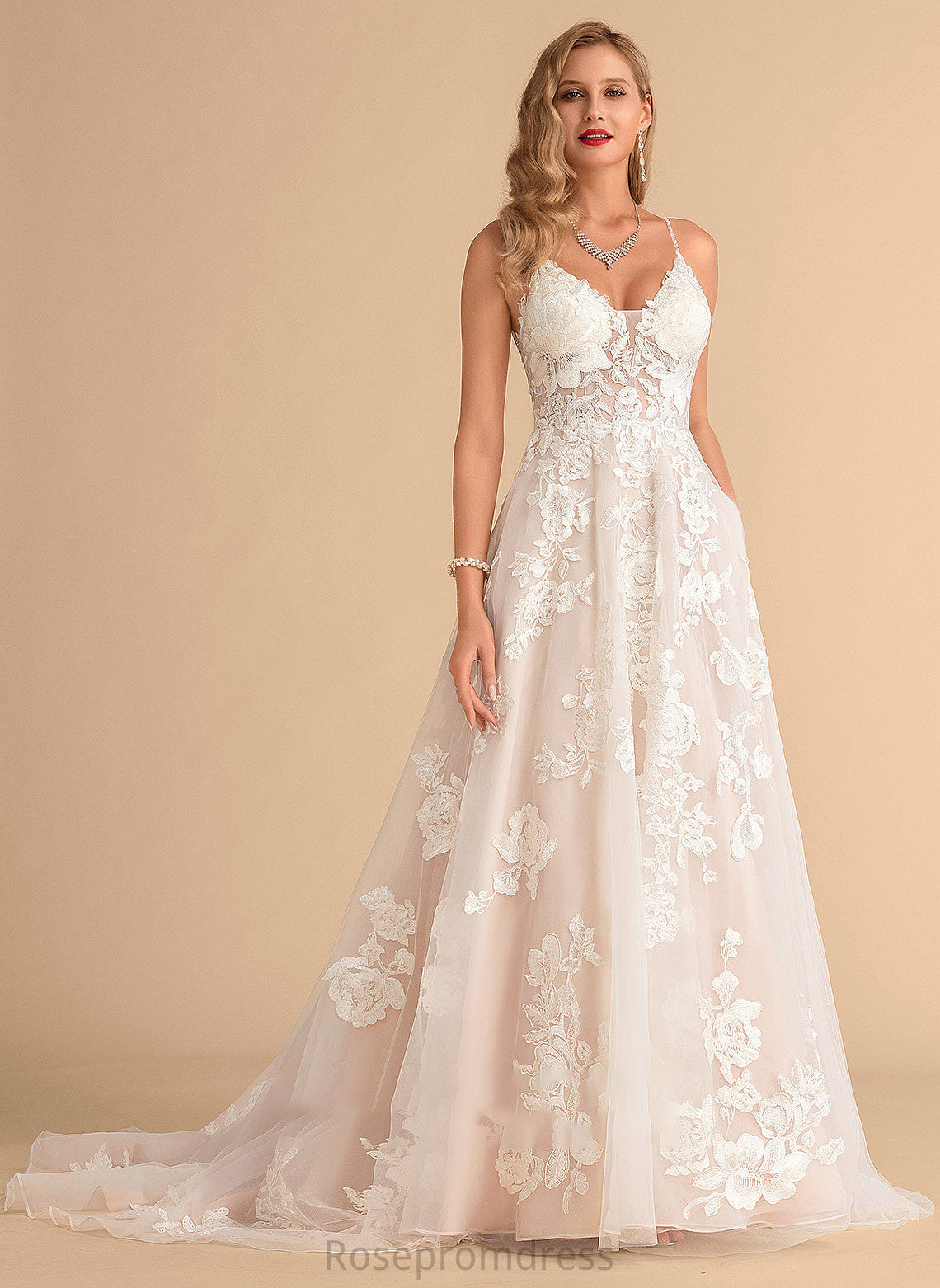 Ball-Gown/Princess Train Court Lily With Wedding Dresses Dress Tulle Pockets Lace Beading V-neck Wedding
