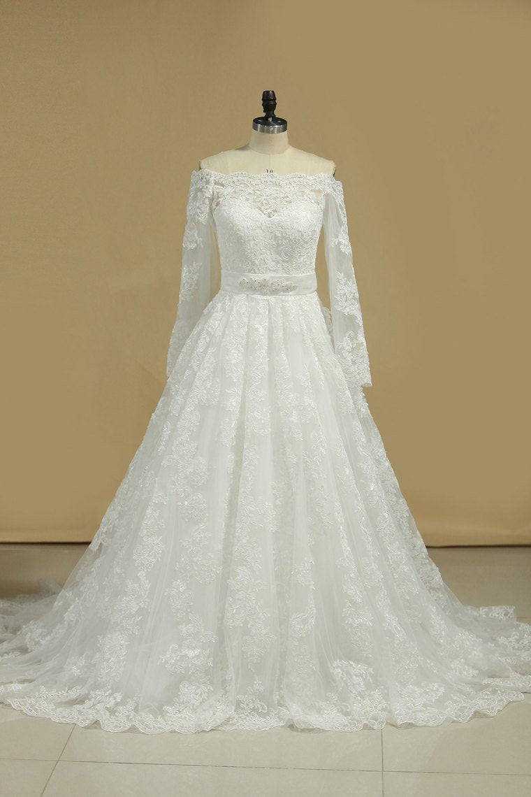 2024 Wedding Dresses Boat Neck A Line Tulle With Applique Court Train