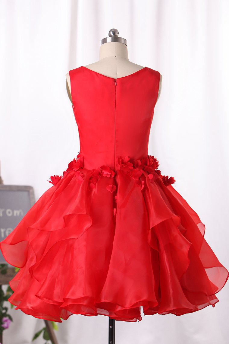 2024 A Line Scoop Neck Satin Homecoming Dresses With Handmade Flowers Zipper Up