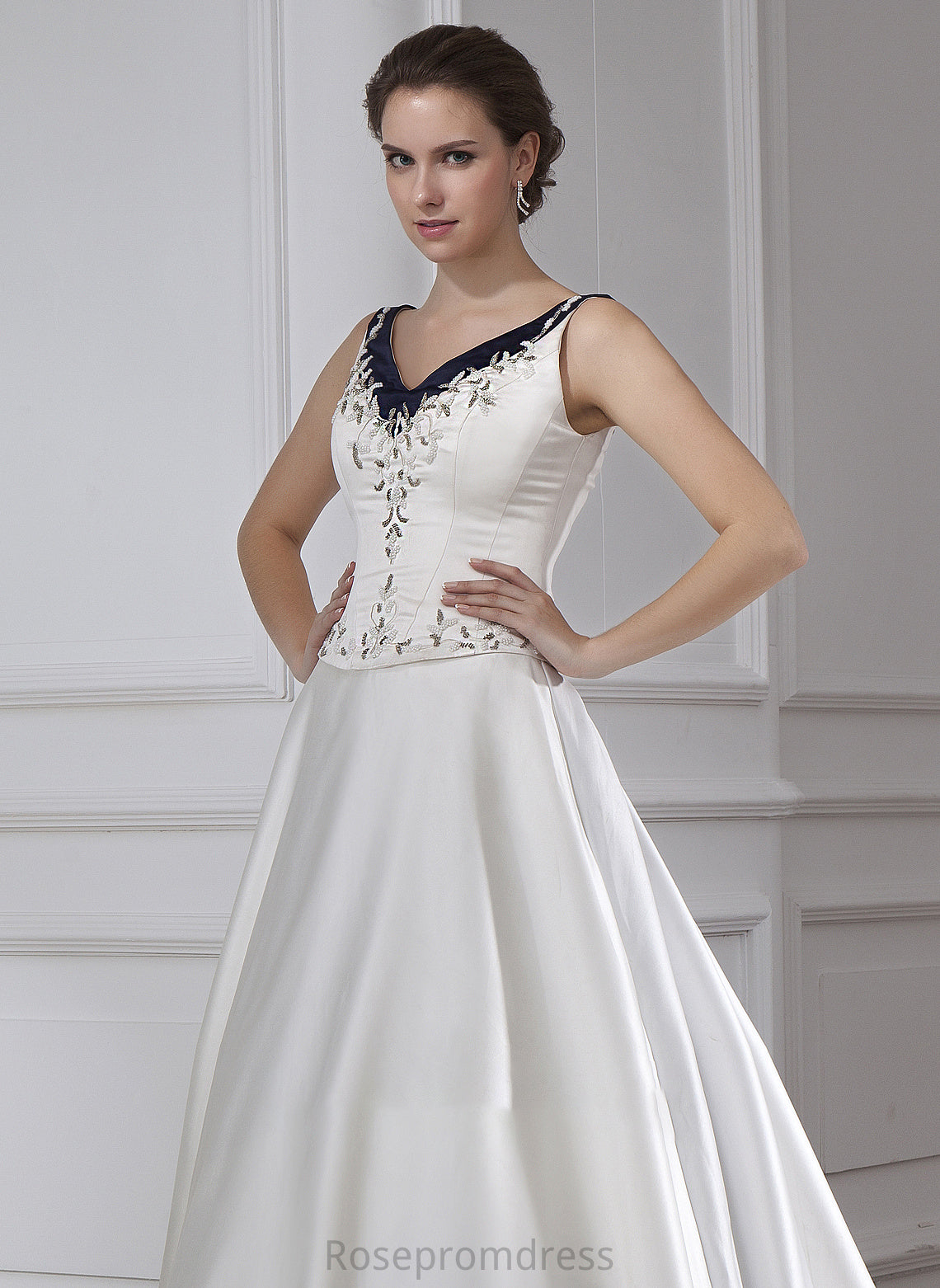 Dress Chapel Satin V-neck Beading Embroidered Ball-Gown/Princess Train Wedding With Kaley Wedding Dresses Sequins