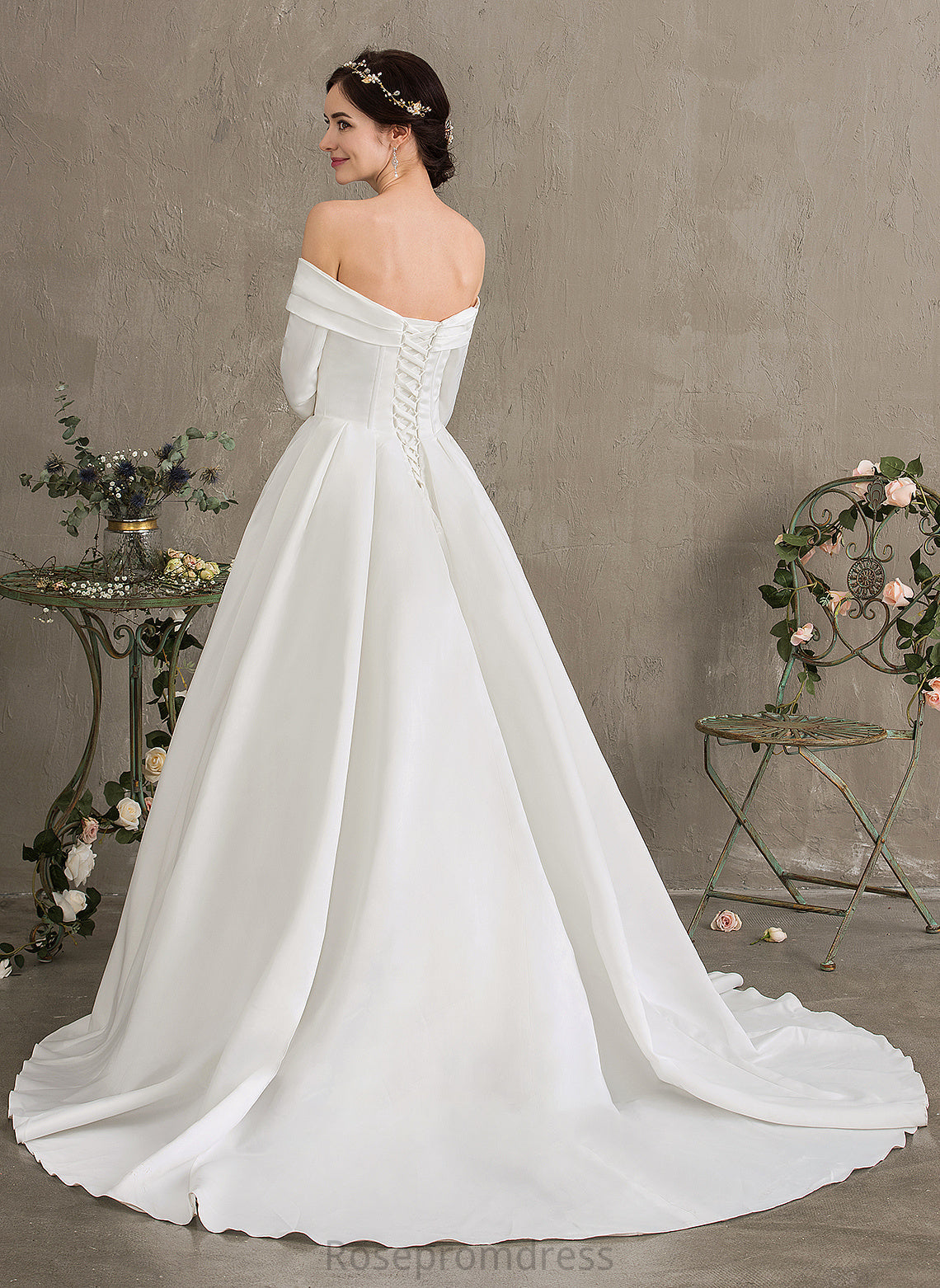 Dress Wedding Wedding Dresses Ball-Gown/Princess Satin Train Amara Court