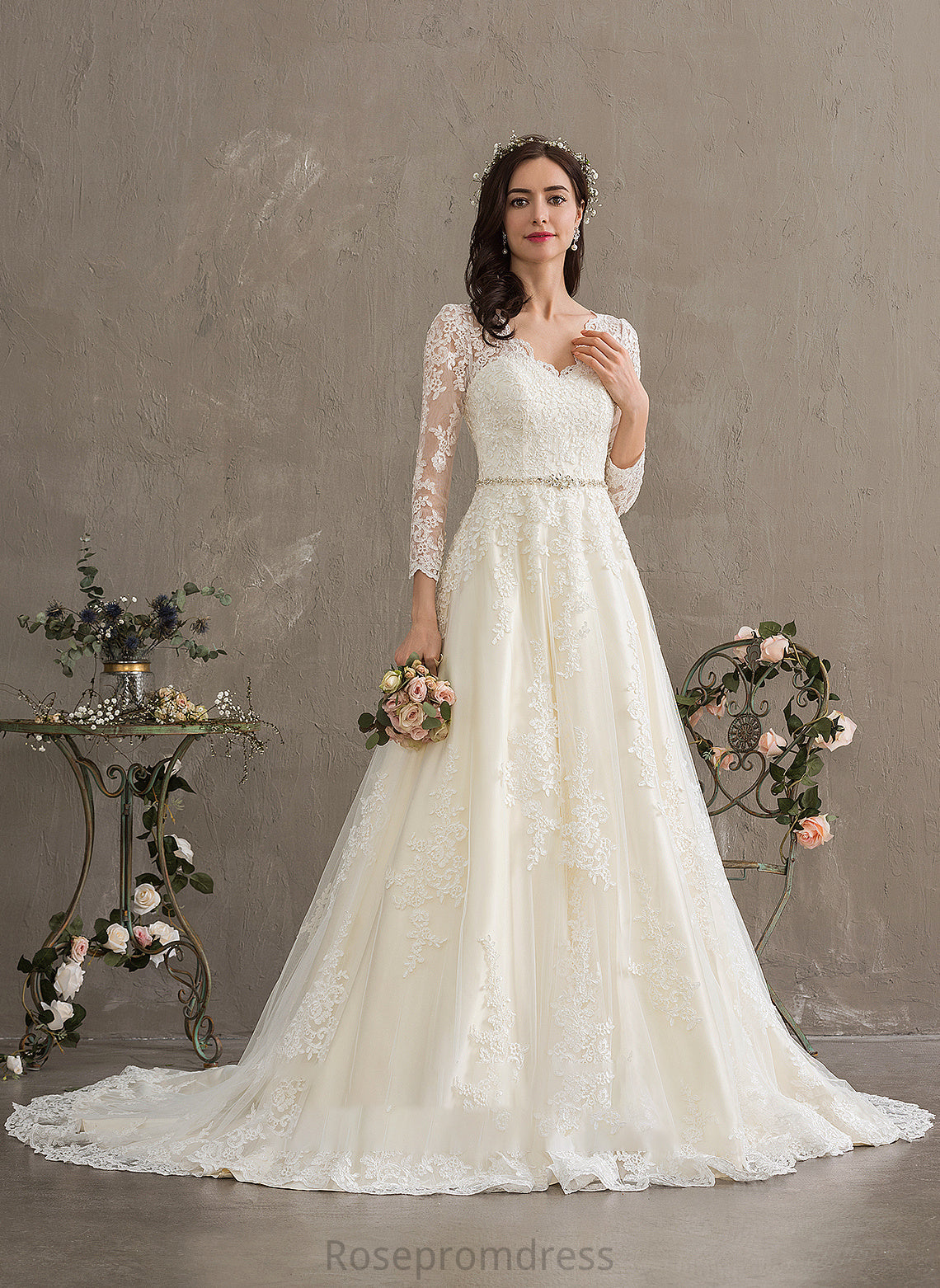 Beading Chapel Train Ball-Gown/Princess With Wedding Tulle Dress Makayla V-neck Sequins Wedding Dresses