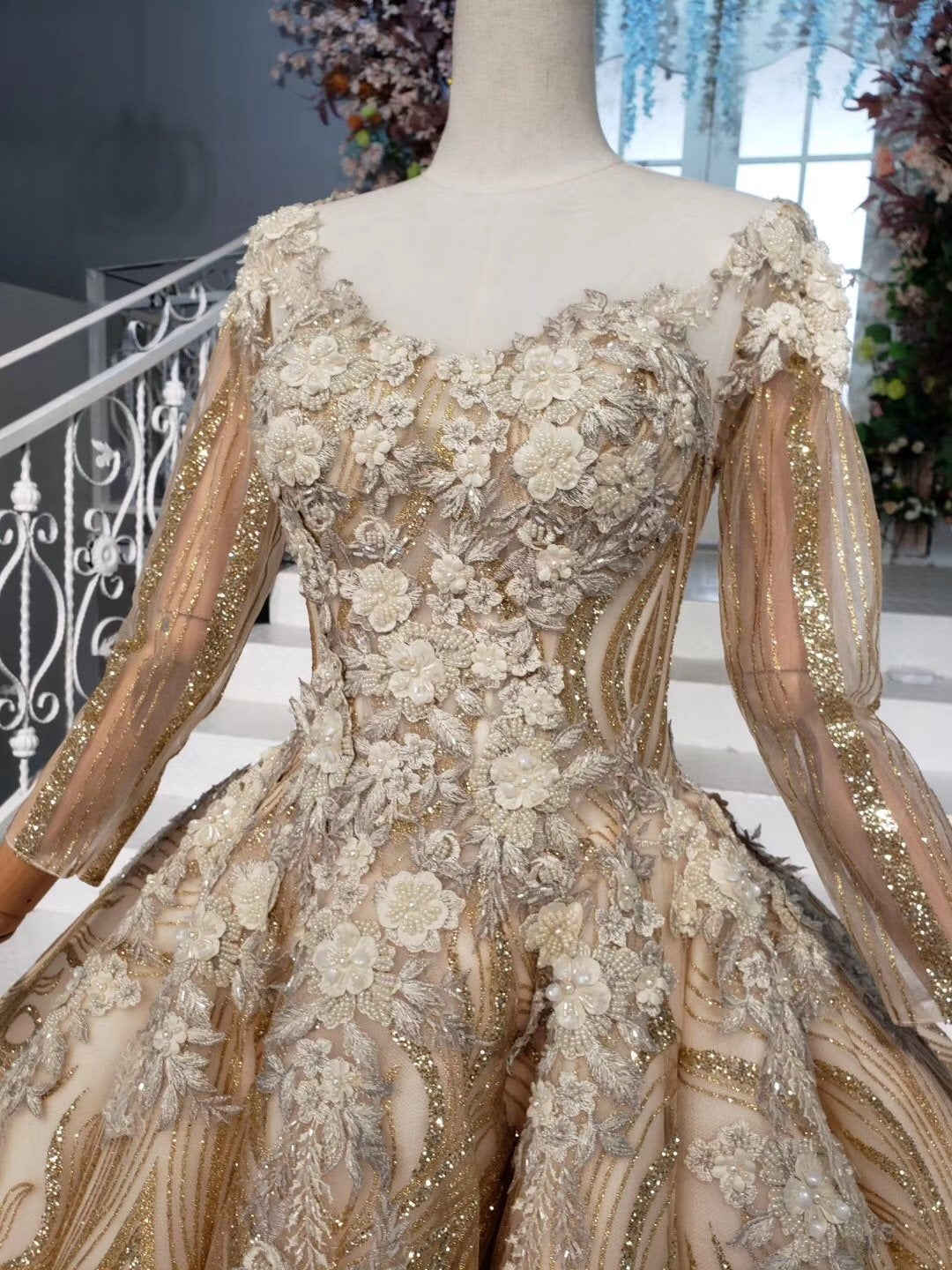 Long Sleeve Ball Gown Beads Lace Appliques Prom Dresses Sequins Quinceanera Dresses SRS15241