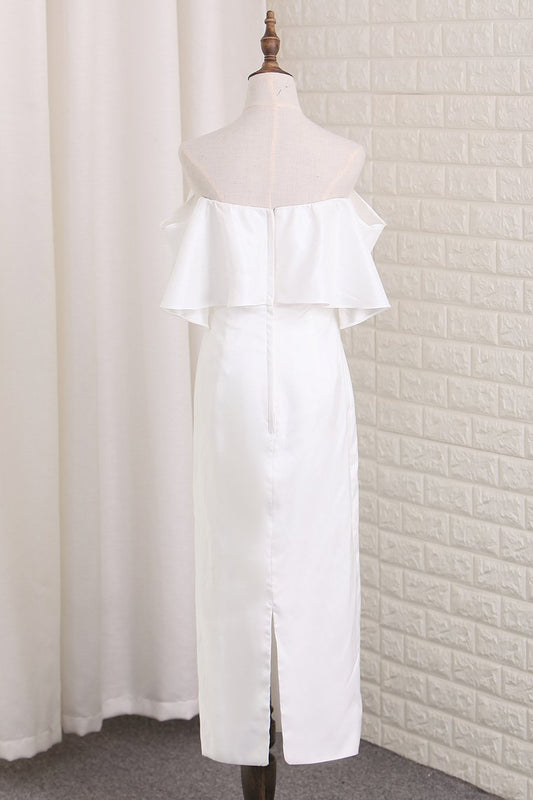 2024 Satin Tea Length Sheath Boat Neck Cocktail Dresses With Slit