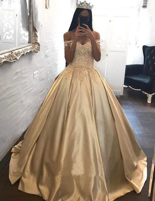 Ball Gown Champagne Gold Satin Quinceanera Dresses Appliques Lace Prom Dresses RS933