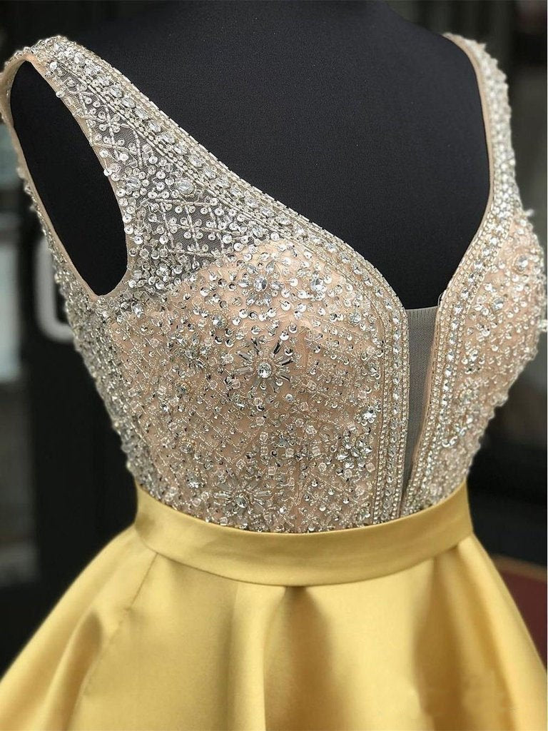 Red Satin V Neck Homecoming Dresses with Pockets Beads Above Knee Short Prom Dresses H1108