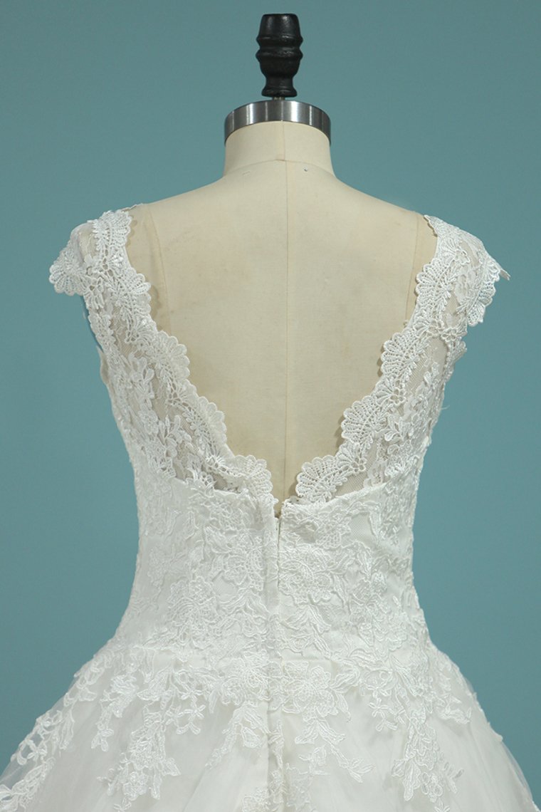2024 Tulle Bateau Wedding Dresses Open Back With Applique Chapel Train