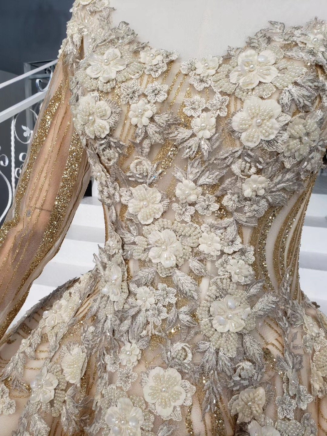 Long Sleeve Ball Gown Beads Lace Appliques Prom Dresses Sequins Quinceanera Dresses SRS15241