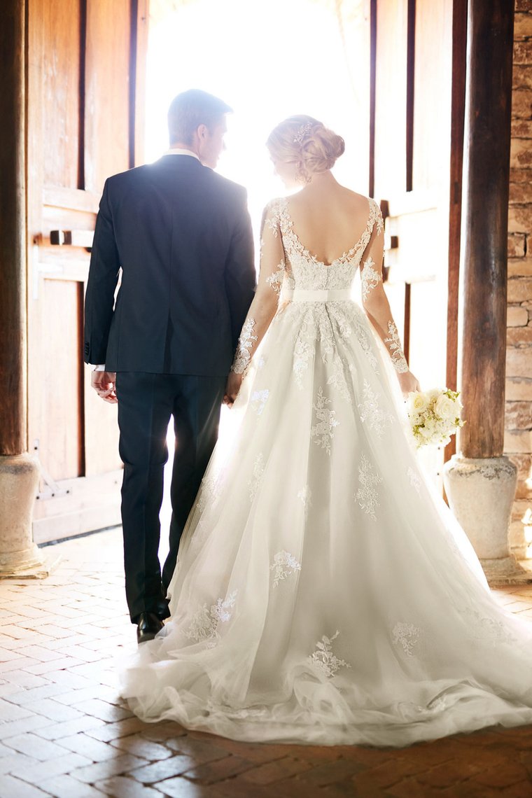 2024 New Arrival V Neck Long Sleeves Tulle With Applique Wedding Dresses A Line