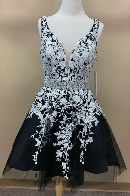 2024 Short Black Lace Homecoming Dresses Gia And White Party Dresses CD2376