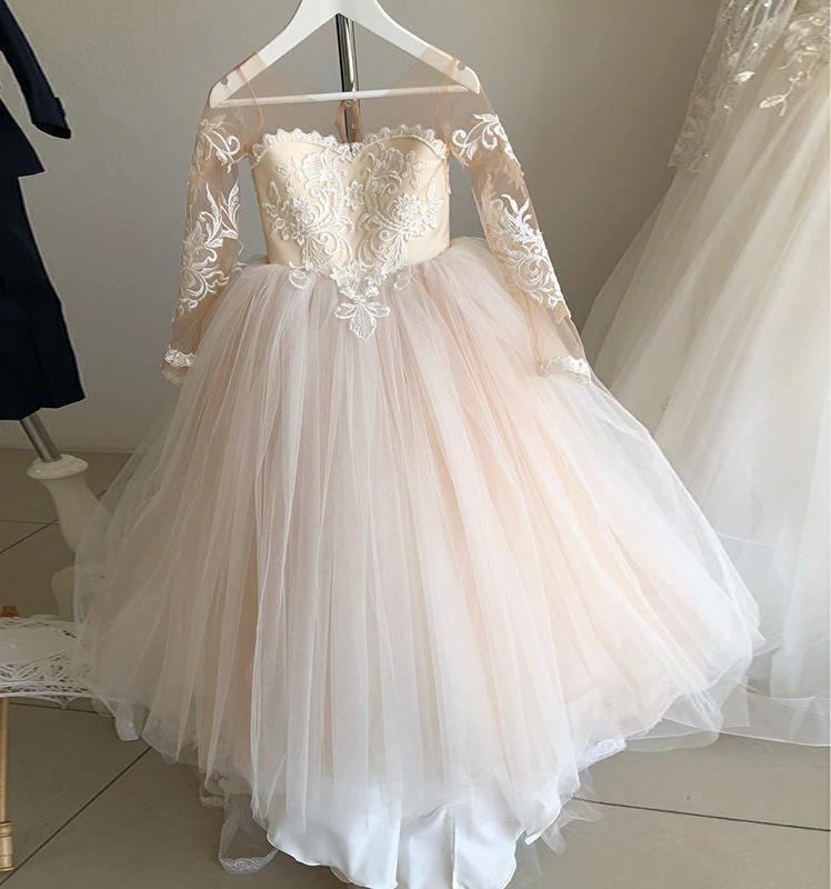 Princess A-Line Round Neck Tulle Long Sleeves Bowknot Flower Girl Dress with Appliques RS797