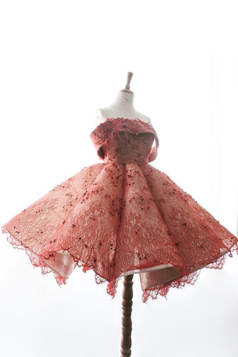 2024 Boat Neck Lace Ball Gown Homecoming Dresses With Beading