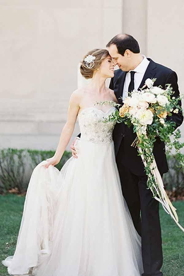 A-Line Sweetheart Court Train Sleeveless White Wedding Dress with Lace Beading RS94