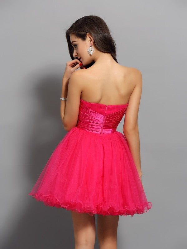 A-Line/Princess Sweetheart Sash/Ribbon/Belt Sleeveless Short Elastic Woven Dresses Cocktail Satin Rylie Homecoming Dresses