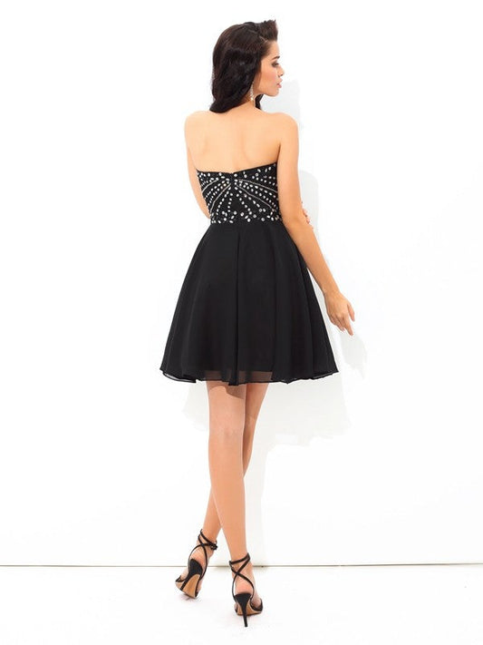 A-Line/Princess Cocktail Chiffon Luz Homecoming Dresses Sweetheart Paillette Sleeveless Short Dresses