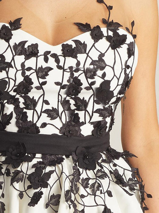 A-Line/Princess Sweetheart Sleeveless Applique Short/Mini Dresses Satin Alison Homecoming Dresses