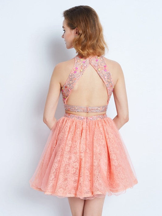 A-Line/Princess Jewel Lace Rosie Homecoming Dresses Sleeveless Beading Short/Mini Two Piece Dresses