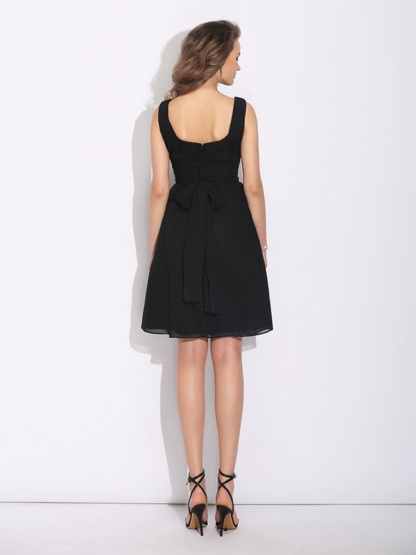 A-Line/Princess Scoop Bowknot Chiffon Homecoming Dresses Hailee Sleeveless Short Dresses