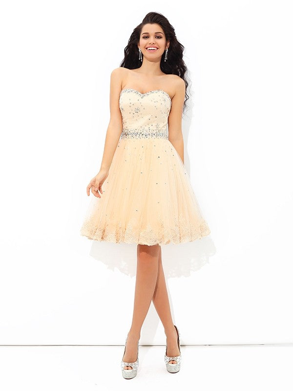 A-Line/Princess Cocktail Homecoming Dresses Satin Kamryn Sweetheart Beading Sleeveless Short Dresses