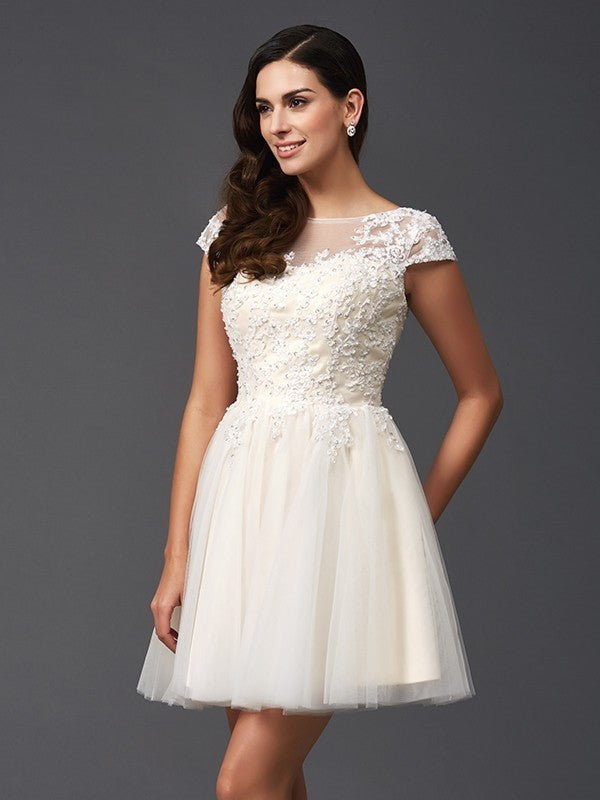 A-Line/Princess Scoop Applique Short Sleeves Marisol Homecoming Dresses Short Net Dresses