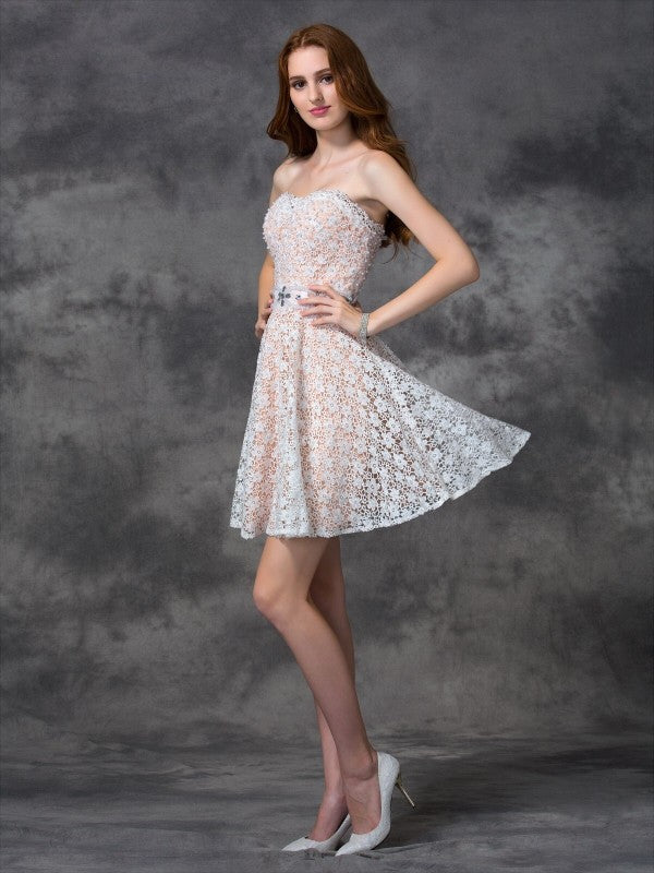 A-Line/Princess Homecoming Dresses Cocktail Tatum Lace Sweetheart Sleeveless Short Dresses