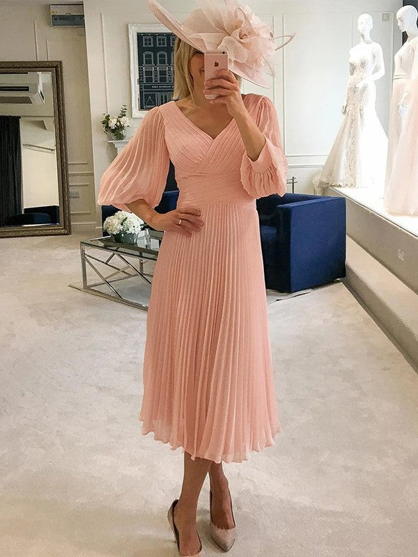 Aurora A-Line/Princess Chiffon Ruffles V-neck 3/4 Sleeves Tea-Length Mother of the Bride Dresses DSP0020295