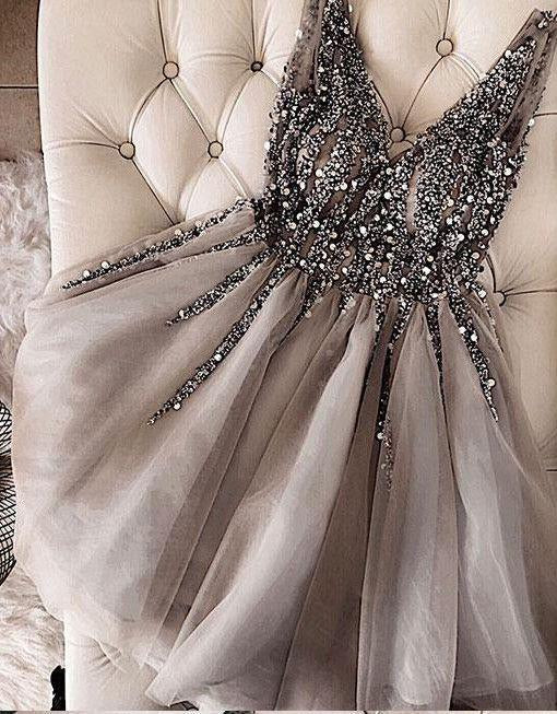 Luxurious Sequins Beaded V Neck Tulle Short V Back Gray Prom Dress Homecoming Dress RS762