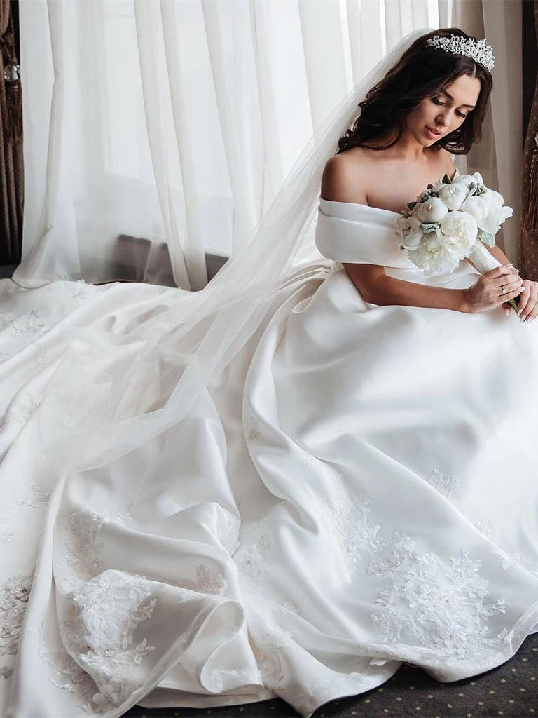 Ball Gown Off the Shoulder Satin White Sweetheart Wedding Dresses, Wedding Gowns SRS15062