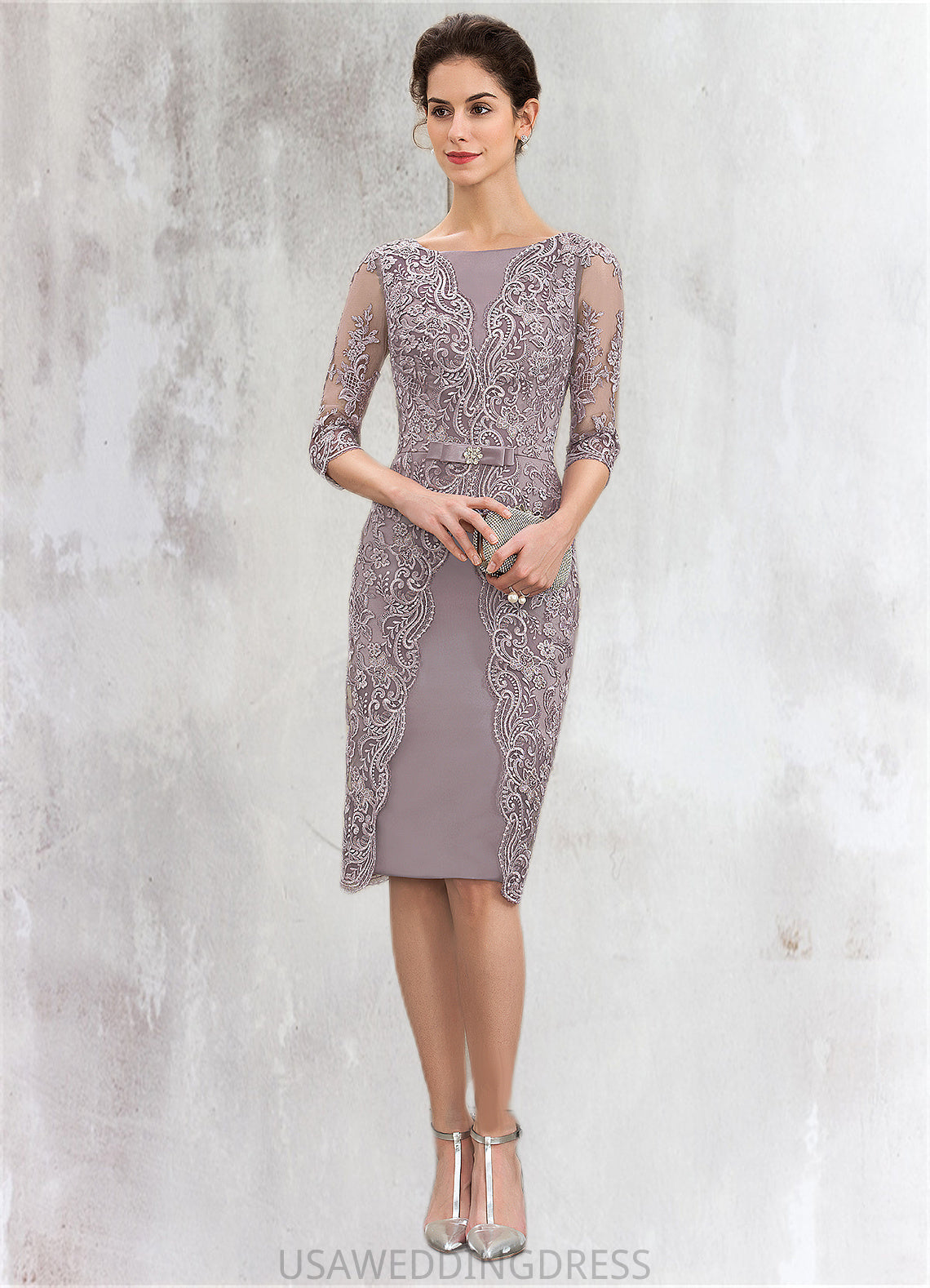 Jaelyn Sheath/Column Scoop Neck Knee-Length Satin Lace Mother of the Bride Dress With Beading Bow(s) DS126P0014727