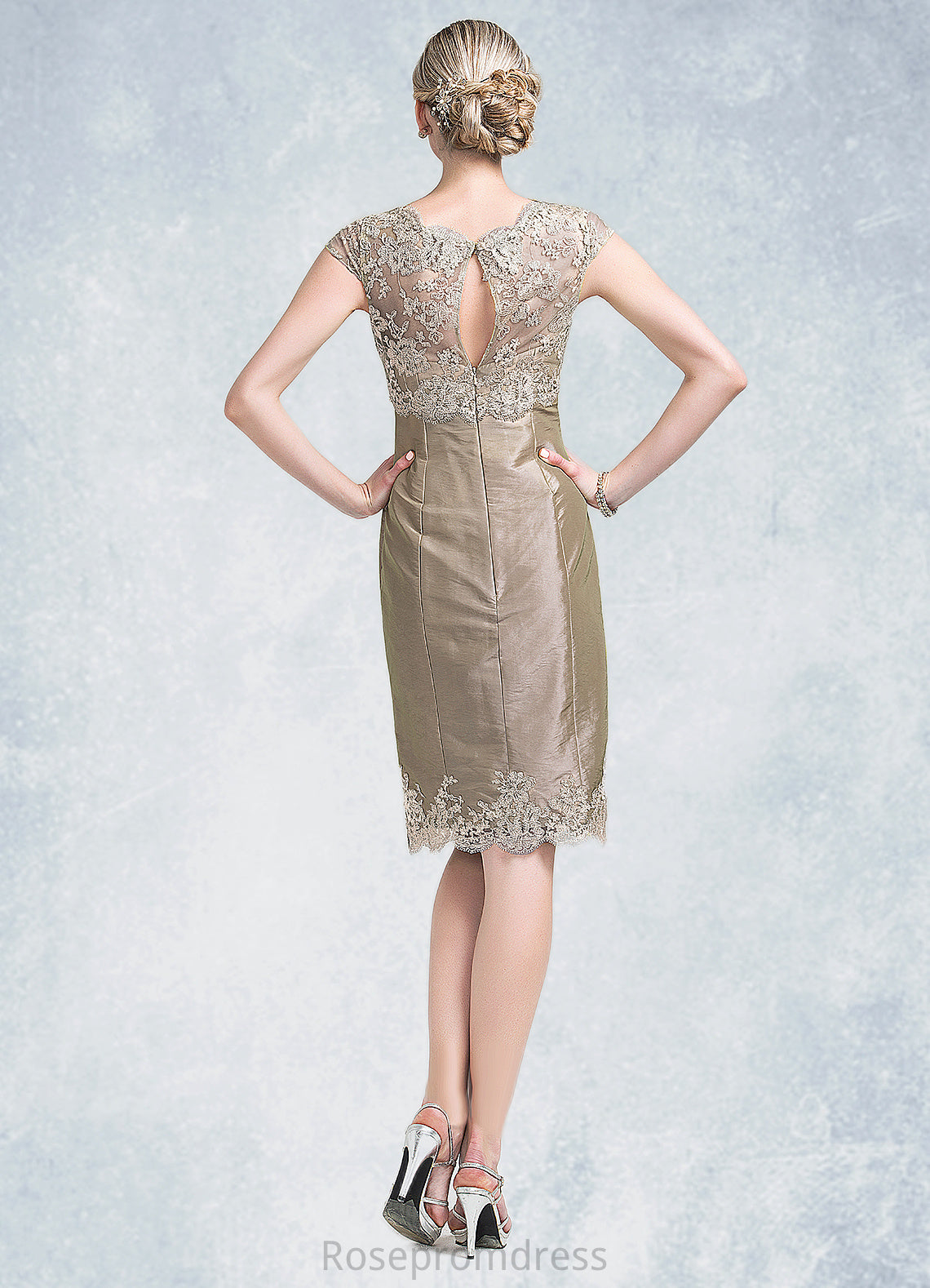 Sahna Sheath/Column Scoop Neck Knee-Length Taffeta Mother of the Bride Dress SRS126P0014808