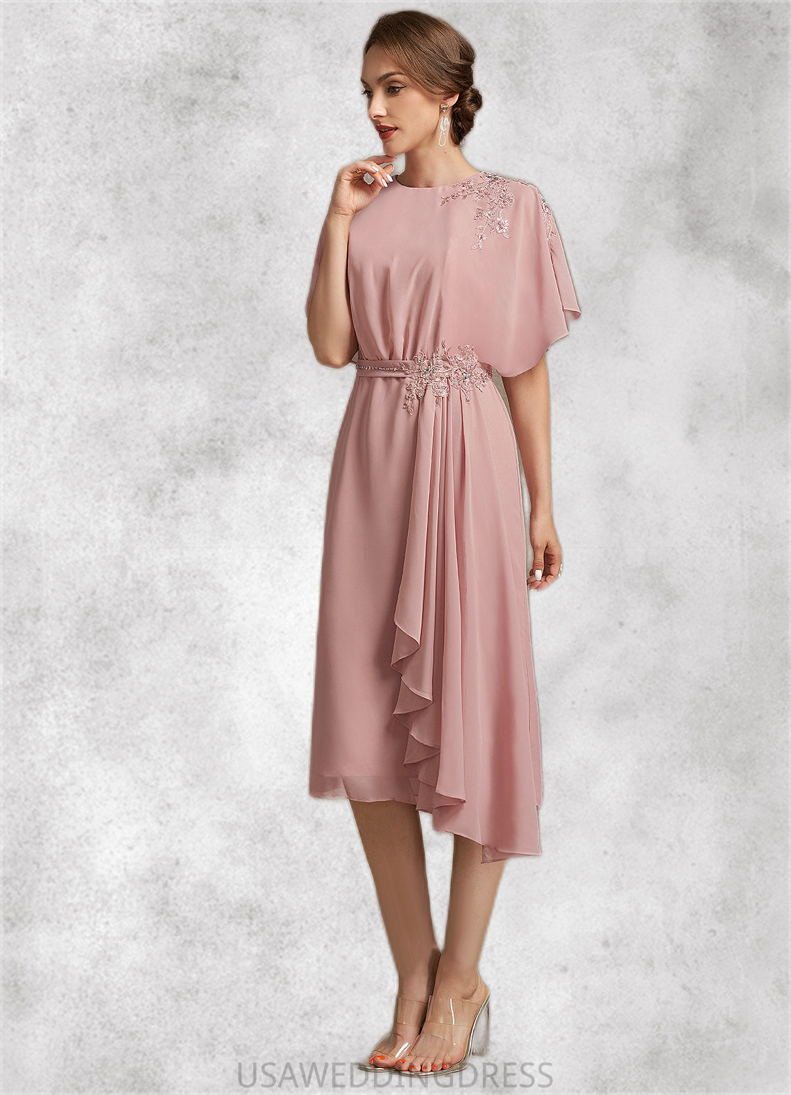 Kianna Sheath/Column Scoop Neck Knee-Length Chiffon Mother of the Bride Dress With Appliques Lace DS126P0014829