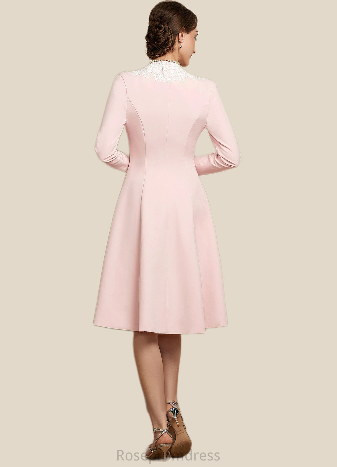 Abigail Sheath/Column V-neck Knee-Length Stretch Crepe Mother of the Bride Dress SRS126P0014933