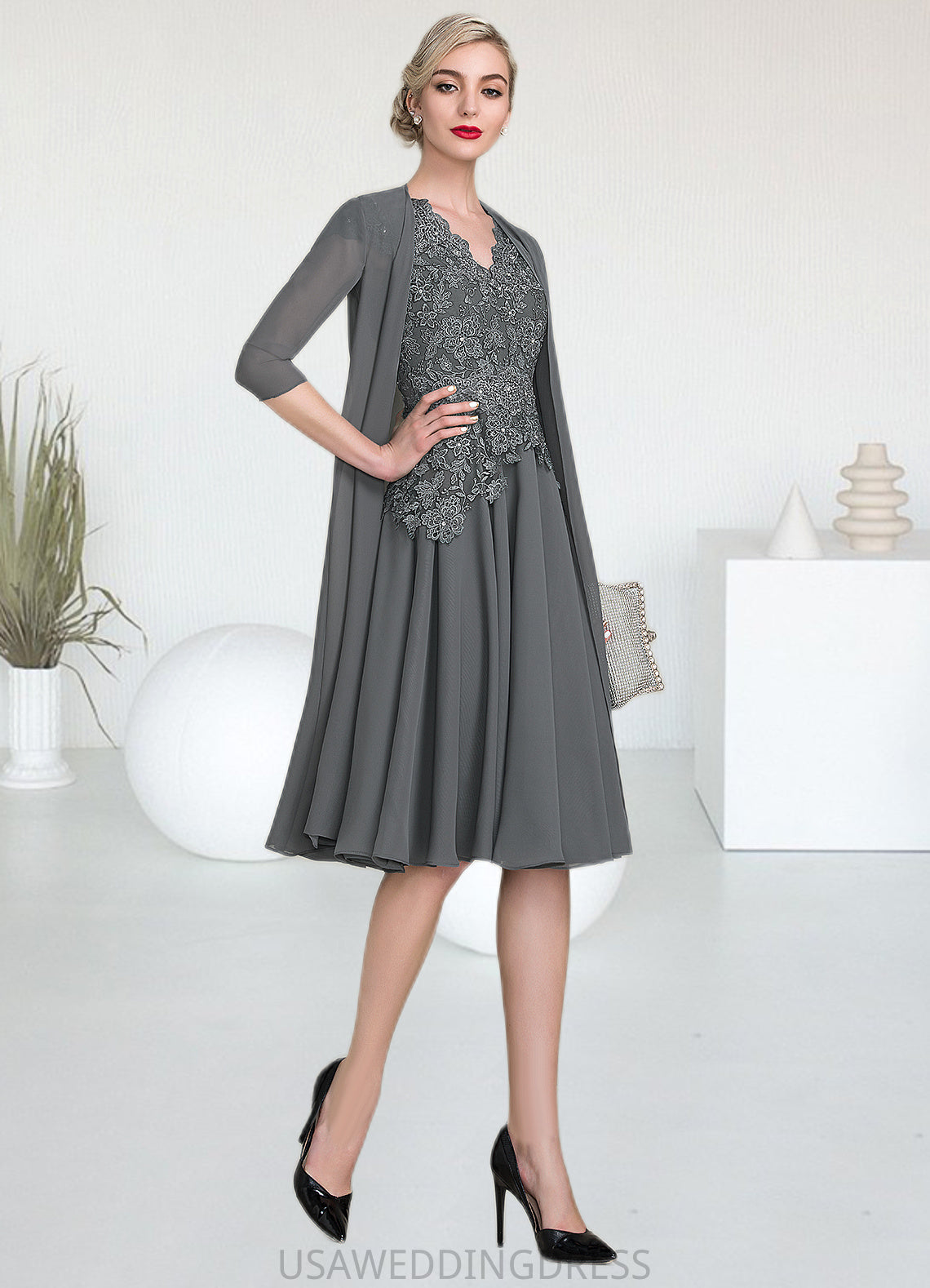 Pat A-Line V-neck Knee-Length Mother of the Bride Dress With Beading DS126P0014965