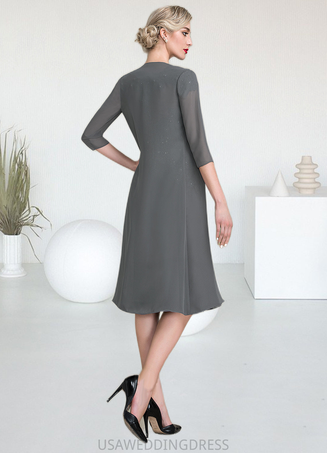 Pat A-Line V-neck Knee-Length Mother of the Bride Dress With Beading DS126P0014965