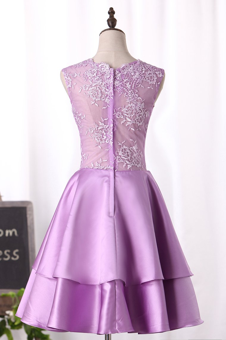 2024 Two-Layer Cocktail Dresses A Line V-Neck With Appliques Zipper Up