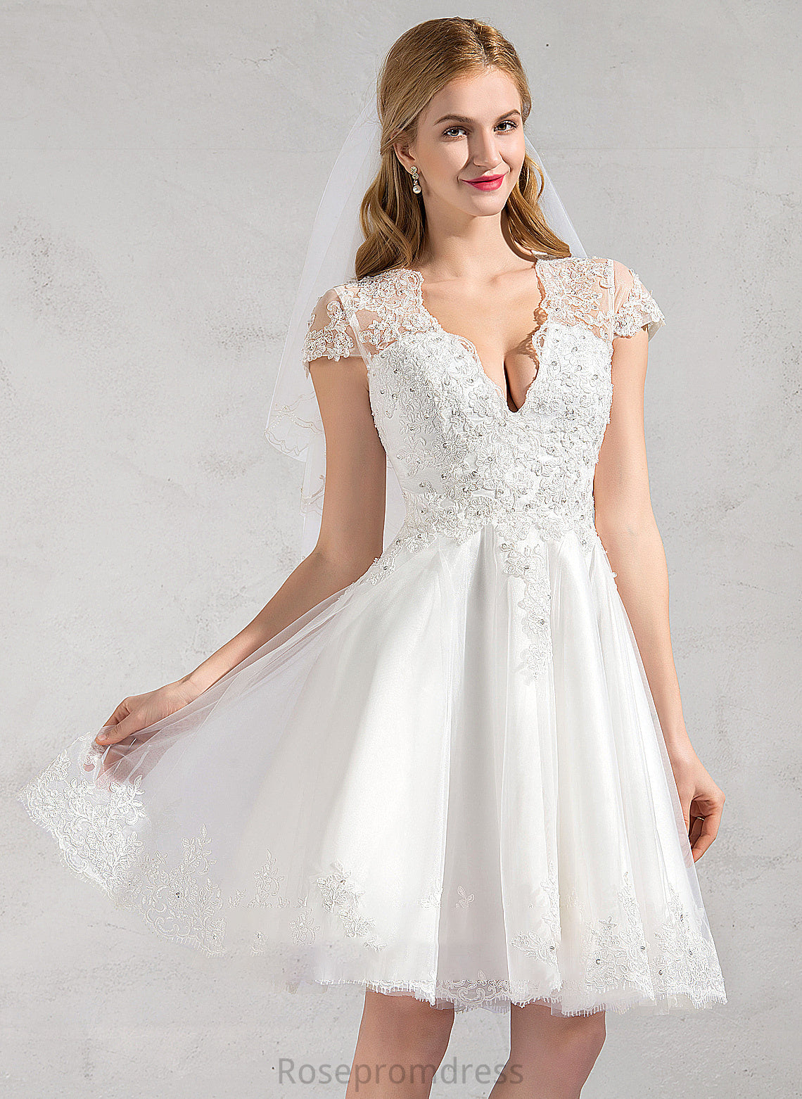 Appliques Wedding Dress Lace Knee-Length Selah Lace Sequins With Wedding Dresses A-Line V-neck Tulle Beading