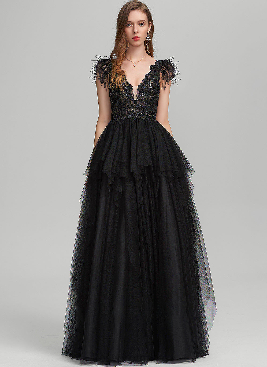 Prom Dresses Sequins V-neck Ball-Gown/Princess Feather Floor-Length Tulle With Elva