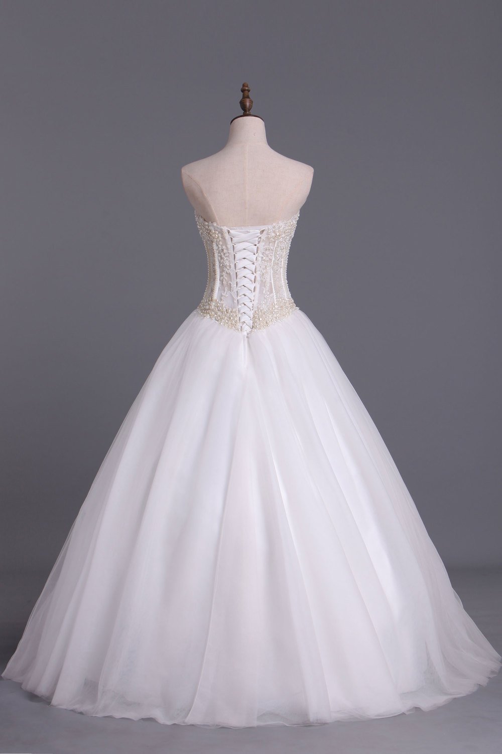 2024 Wedding Dresses A-Line Sweetheart See Through Tulle With Pearls Lace Up Floor Length